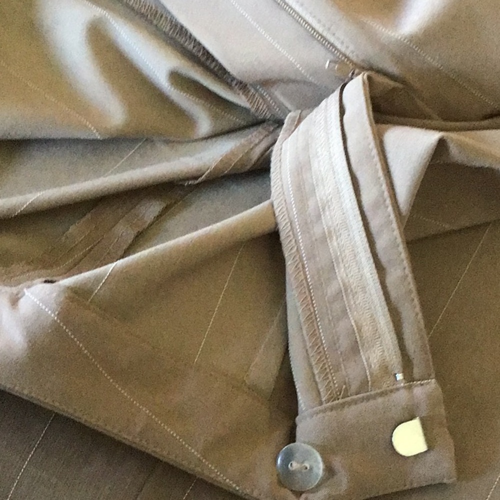 Pants Suit - Picture 8 of 9